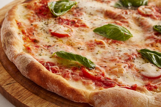 Enjoy Hot and Ready Sicilian Slices at Sonny’s Pizza